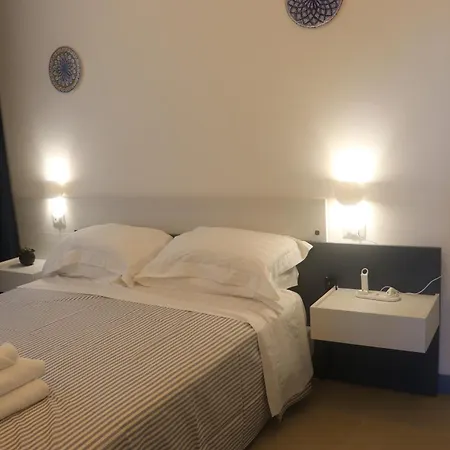 Bed and Breakfast Naiadi Άντζιο